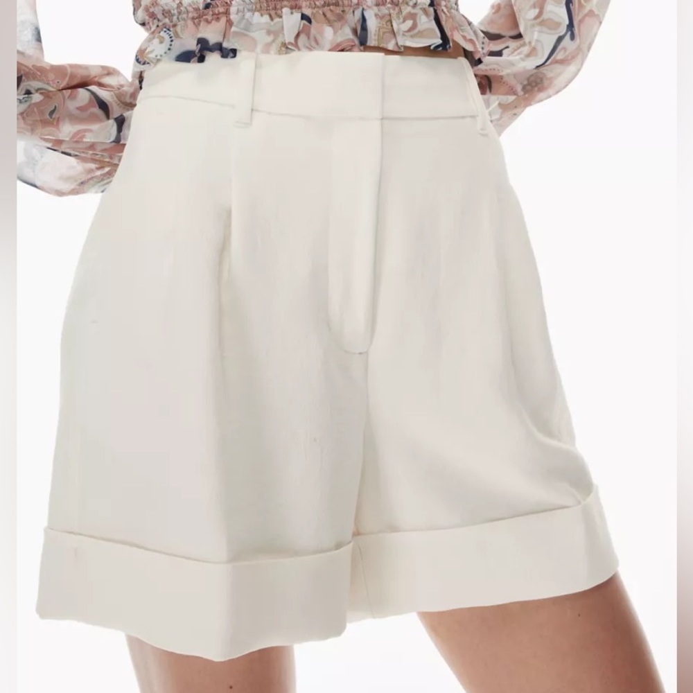 Aritzia Wilfred Labyrinth Short 3”, Light Birch